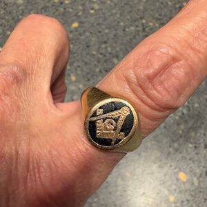 Masonic ring